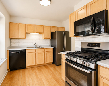 1217 N Village Drive - Photo Thumbnail 10