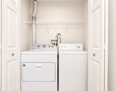 1217 N Village Drive - Photo Thumbnail 31