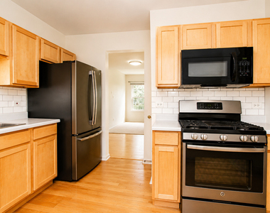 1217 N Village Drive - Photo Thumbnail 11