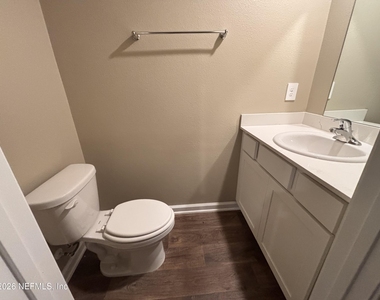 903 Rivertree Place - Photo Thumbnail 11
