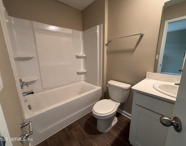 903 Rivertree Place - Photo Thumbnail 17