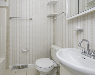 551 W Park Avenue - Photo Thumbnail 16