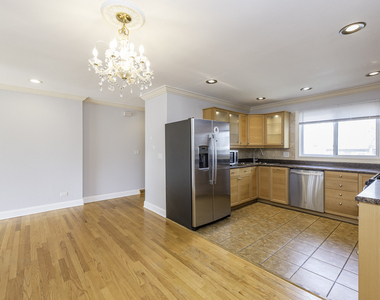 551 W Park Avenue - Photo Thumbnail 9