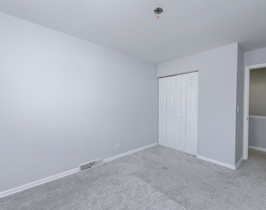 551 W Park Avenue - Photo Thumbnail 19