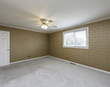 551 W Park Avenue - Photo Thumbnail 23
