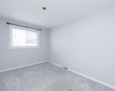 551 W Park Avenue - Photo Thumbnail 20