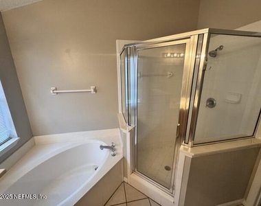 109 Hawthorn Hedge Lane - Photo Thumbnail 10