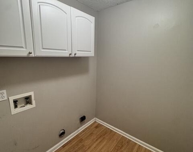 109 Hawthorn Hedge Lane - Photo Thumbnail 15