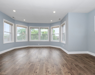 8101 S Throop Street - Photo Thumbnail 3