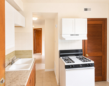 3560 W Cortland Street - Photo Thumbnail 2