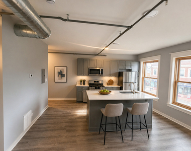 141 S Oak Park Avenue - Photo Thumbnail 2