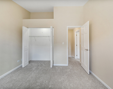 507 W Parkside Drive - Photo Thumbnail 13