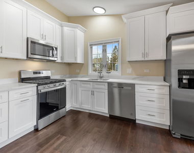 507 W Parkside Drive - Photo Thumbnail 3