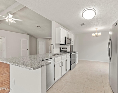 12756 Bentwater Drive - Photo Thumbnail 7