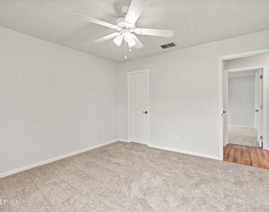 12756 Bentwater Drive - Photo Thumbnail 21