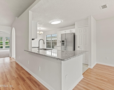 12756 Bentwater Drive - Photo Thumbnail 6