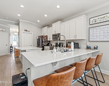 21 Creekmore Drive - Photo Thumbnail 7