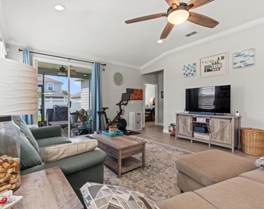 21 Creekmore Drive - Photo Thumbnail 10
