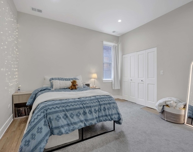 4437 N Broadway Street - Photo Thumbnail 11