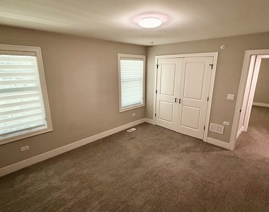 411 W Pierce Road - Photo Thumbnail 8