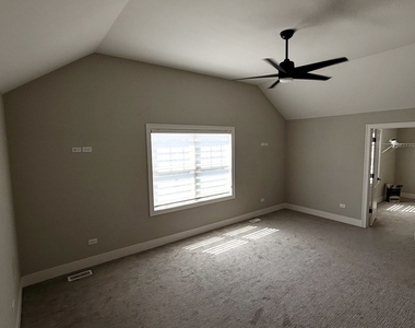 411 W Pierce Road - Photo Thumbnail 6