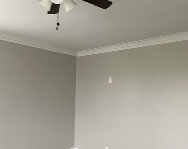 7922 S Marshfield Avenue - Photo Thumbnail 5