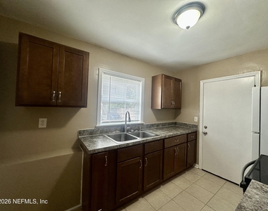 3533 Post Street - Photo Thumbnail 5