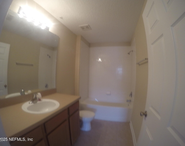 2200 Marsh Hawk Lane - Photo Thumbnail 9