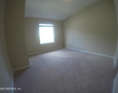 2200 Marsh Hawk Lane - Photo Thumbnail 3