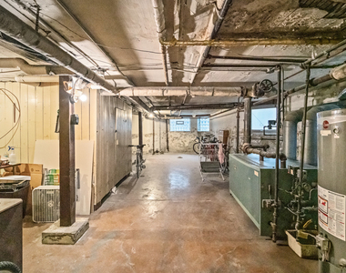 1336 W Cornelia Avenue - Photo Thumbnail 11