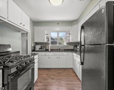 223 S West Street - Photo Thumbnail 8