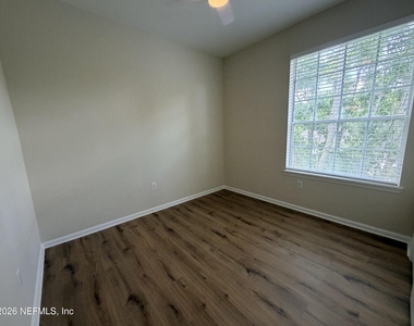 7990 Baymeadows Road E - Photo Thumbnail 11