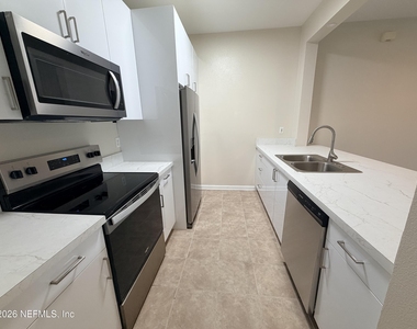 7990 Baymeadows Road E - Photo Thumbnail 3