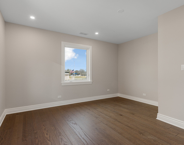 606 S York Street - Photo Thumbnail 30