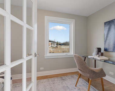 606 S York Street - Photo Thumbnail 16
