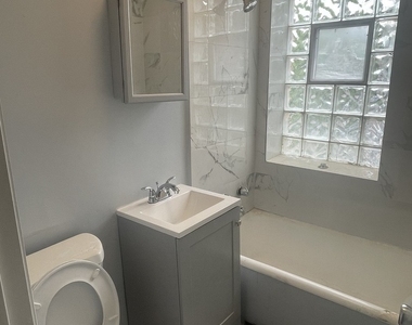 7327 N Honore Street - Photo Thumbnail 6