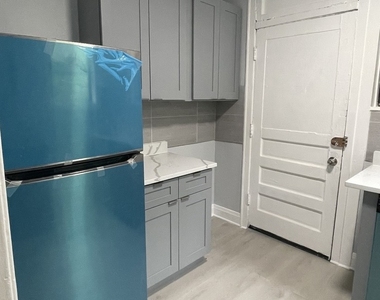 7327 N Honore Street - Photo Thumbnail 4