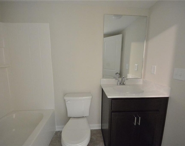 1147 Lucan Lane - Photo Thumbnail 23
