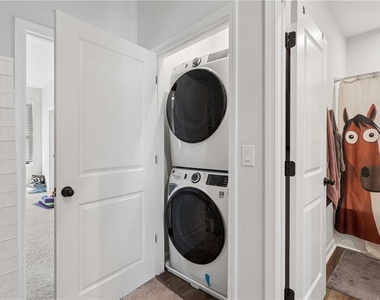 383 Skylar Way Se - Photo Thumbnail 15