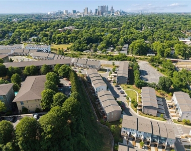 383 Skylar Way Se - Photo Thumbnail 27