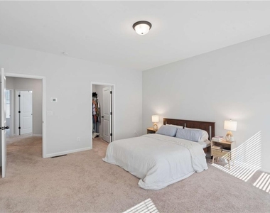 383 Skylar Way Se - Photo Thumbnail 20