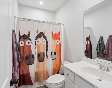 383 Skylar Way Se - Photo Thumbnail 14