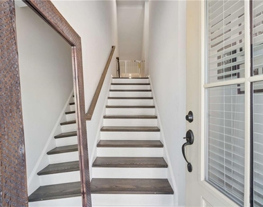 383 Skylar Way Se - Photo Thumbnail 2