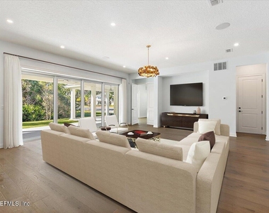 133 Cross Branch Drive - Photo Thumbnail 7