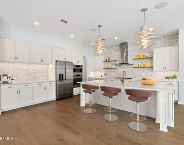 133 Cross Branch Drive - Photo Thumbnail 11