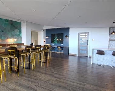 943 Peachtree Street Ne - Photo Thumbnail 11