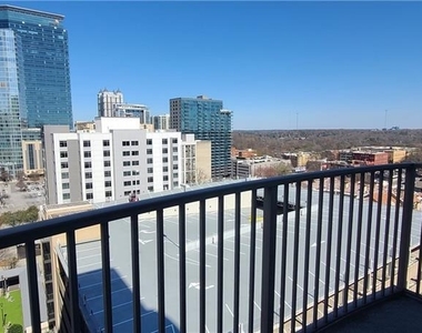943 Peachtree Street Ne - Photo Thumbnail 8