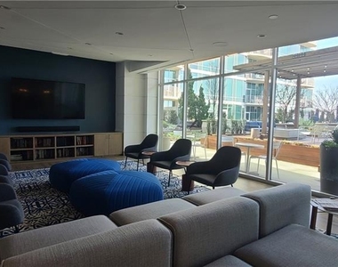 943 Peachtree Street Ne - Photo Thumbnail 10