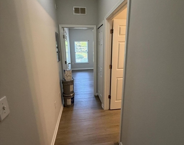 8201 Green Parrot Road - Photo Thumbnail 24