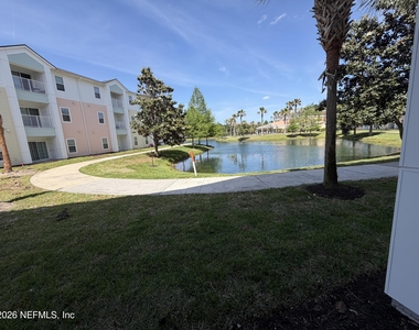 8201 Green Parrot Road - Photo Thumbnail 29
